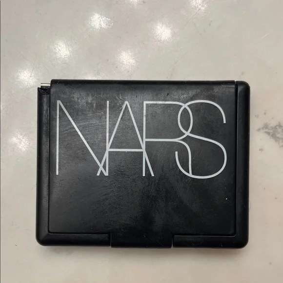 NARS ‘RATED R’ Eyeshadow Compact - Picture 3 of 4